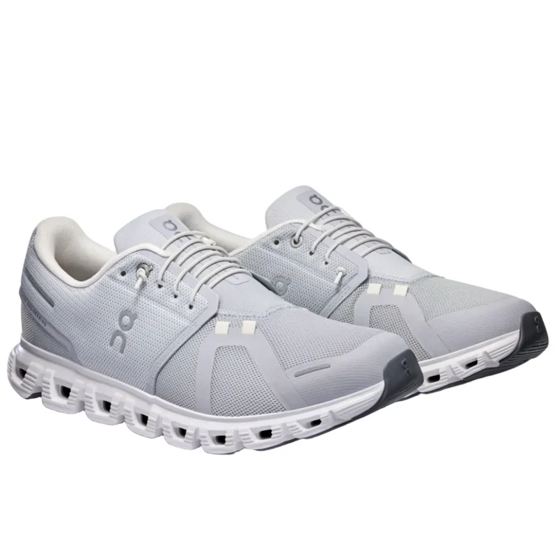 ON shoes Cloud 6 glacier/white