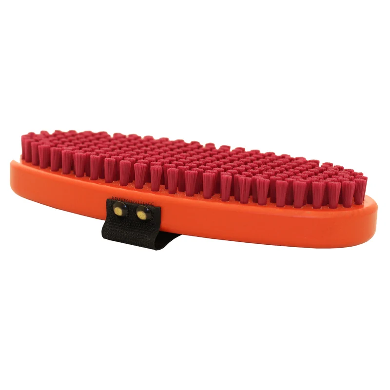 Swix Oval Fine Red Nylon Handbrush